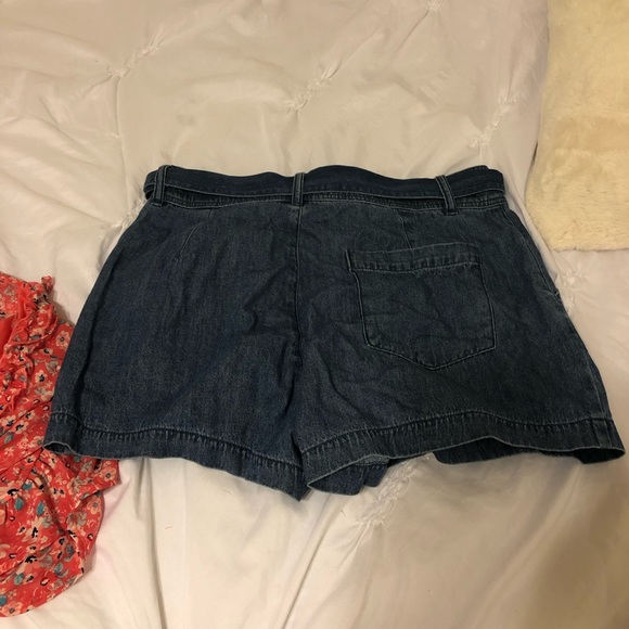 Francesca’s shorts - Picture 2 of 3
